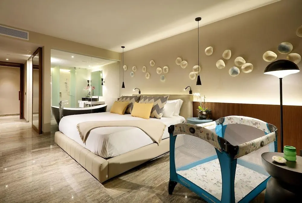 Family Selection At Grand Palladium Select Costa Mujeres-1