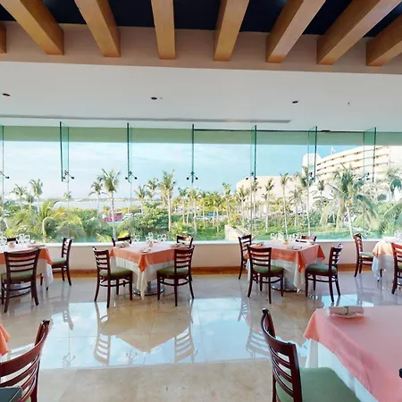 Grand Park Royal Cancun (Adults Only)-2