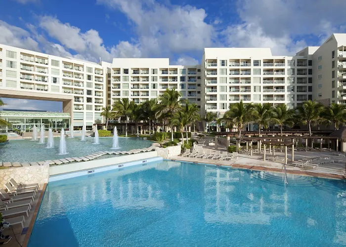 5 Star Cancun ResortsWestin Lagunamar Ocean Villas & Spa