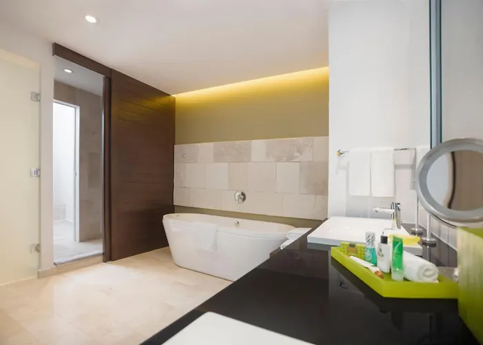 Presidente Intercontinental Cancun Resort